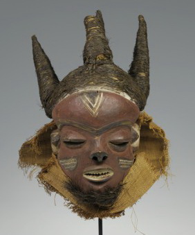 Pende mask